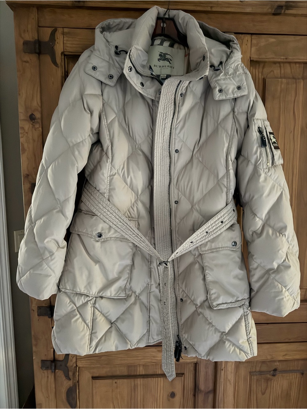 Burberry Women's Light Beige Quilted Belted Puffer Coat